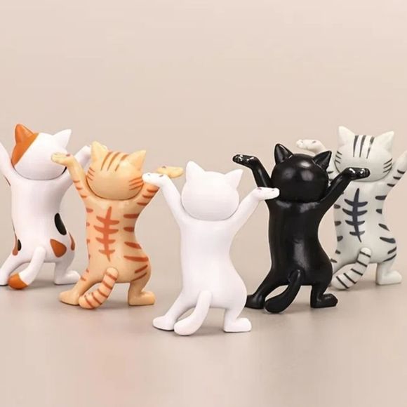 Fabulous dancing kitty cats. Resin acrylic sculpture set of 5 as pictured - Picture 2 of 7